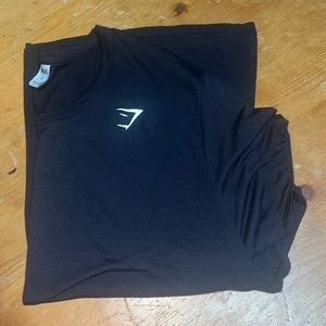 Gym shark tie on the side